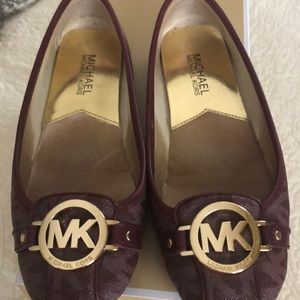Michael Kors merlot shoes size 6